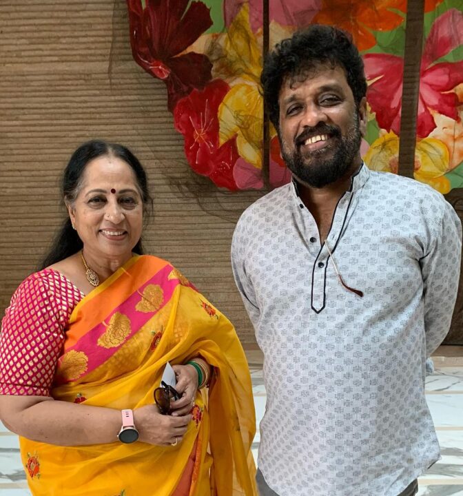 'எதிர்நீச்சல்' சீரியல் இயக்குனர் திருச்செல்வத்தின் பிறந்தநாள்.! கேக் வெட்டி கொண்டாடிய சீரியல் குழுவினர்.! 7