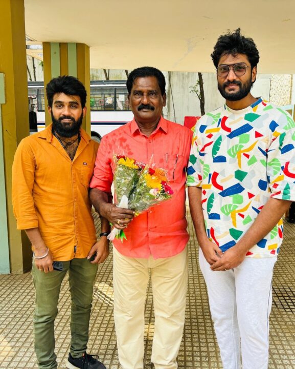 வேலராமமூர்த்திக்கு பிறந்தநாள்..! மாலை, மரியாதை செய்து கேக் வெட்டி கொண்டாடிய சீரியல் குழுவினர்...! 9