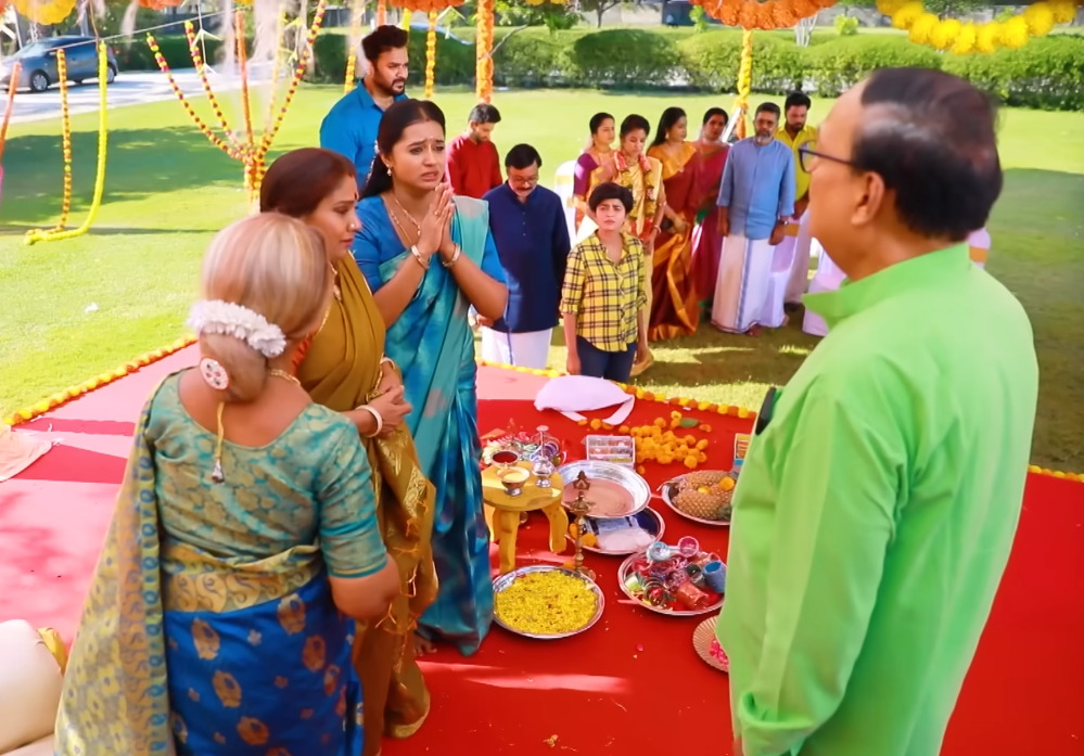 ஐஸ்வர்யாவுடன் சேர்த்து மஹாவையும் வீட்டை விட்டு அடித்து துரத்திய சூர்யா.! ப்ரோமோ இதோ 3
