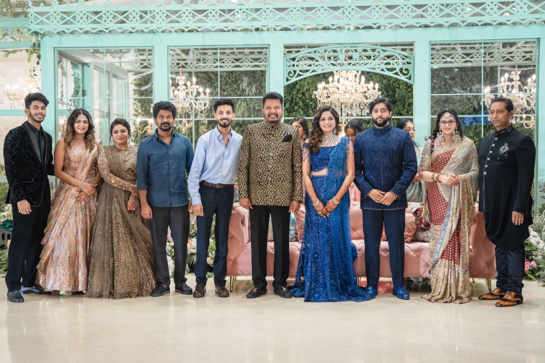 ஷங்கர் மூத்த மகள் ஐஸ்வர்யாவின் திருமண வரவேற்பு.! வந்து குவிந்த இந்திய திரைப் பிரபலங்கள்.! 9