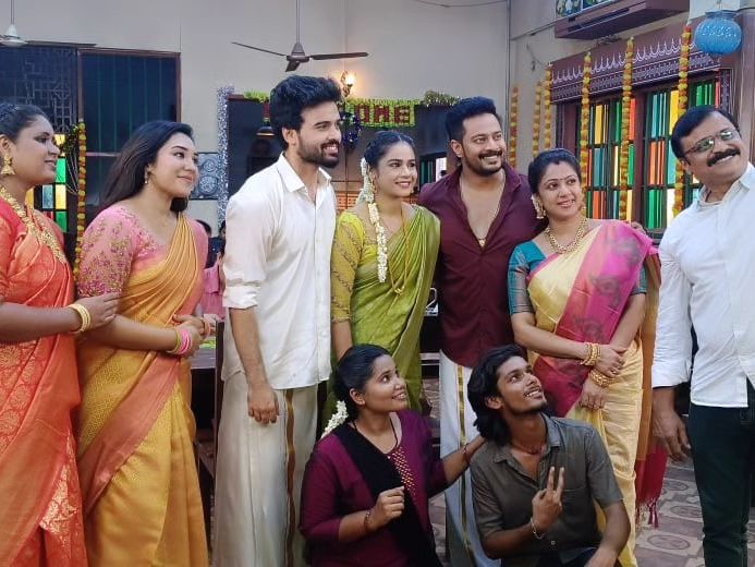 ஹீரோயினை மாற்றி ஒரு வாரம் கூட ஆகாத நிலையில் முடிவுக்கு கொண்டு வந்த ஜீ தமிழ் சீரியல்.! 13
