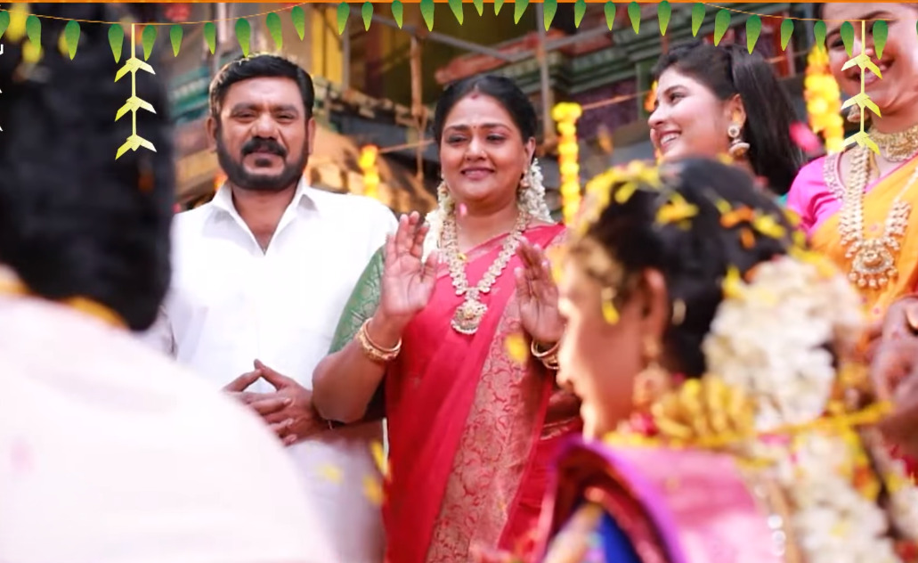 கோலாகலமாக நடந்து முடிந்த சரவணன் - தங்கமயில் திருமணம்.! ஆனந்த கண்ணீரில் பாண்டியன்.! 3