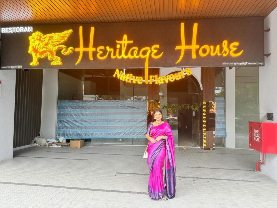 மலேசியாவில் புது தொழிலை தொடங்கிய 'ரோஜா' சீரியல் நடிகை பிரியங்கா நல்காரி.! 9