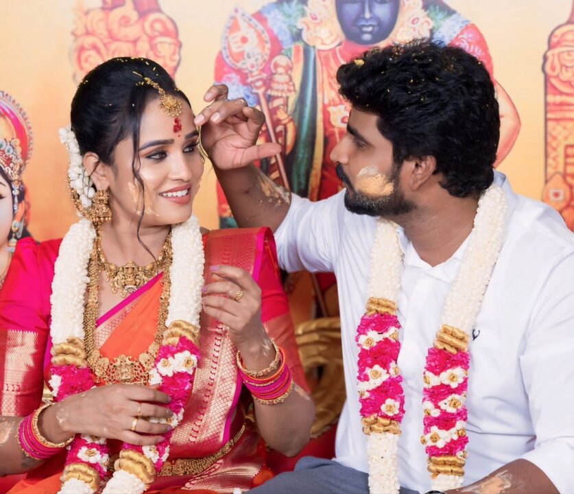 சீரியலில் தனக்கு மருமகளாக நடித்து வருபவரை மகனுக்கு நிச்சயம் முடித்த மெட்டிஒலி சாந்தி.! 3