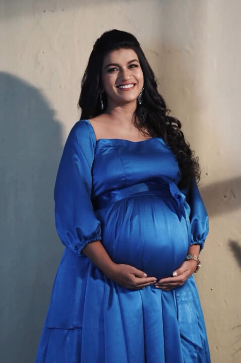 "நிறைமாத நிலவே வா வா.." Cute ஆக மெட்டர்னிட்டி போட்டோஷூட் நடத்திய நடிகை ஸ்ரீதேவி அசோக்.! 7