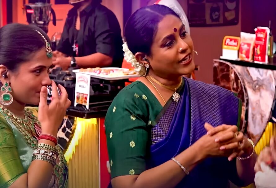 பாட்ஷா கெட்டப்பில் வந்த தங்கதுரை..! பாட்ஷா போல முயற்சி செய்து சேரில் இருந்து கீழே விழுந்ததால் சிரிப்பலை..! இந்த வார குக் வித் கோமாளி ப்ரோமோ இதோ! 3