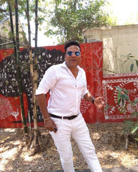 பெண்களிடம் ரொம்ப அத்துமீறுகிறார்..! நடிகர் ஜான் விஜய் மீது பாடகி சின்மயி பரபரப்பு புகார்..! 3