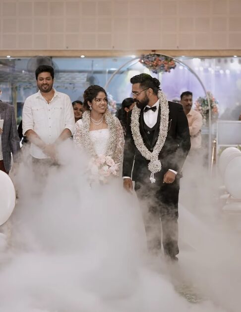 கோலாகலமாக நடைபெற்ற சூப்பர் சிங்கர் ப்ரியா ஜெர்சன் திருமணம்..! வைரலாகும் வீடியோ..! 3
