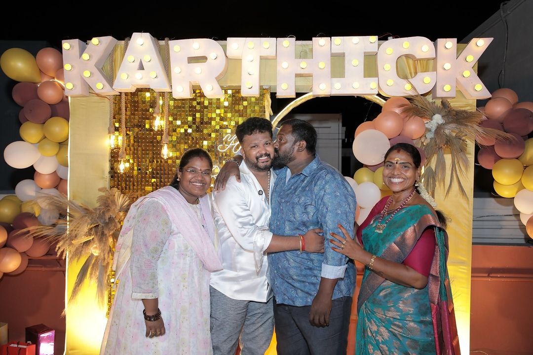 மாமா பிறந்தநாள் வாழ்த்துக்கள்..! குடும்பத்துடன் கணவரின் பிறந்தநாளை கொண்டாடிய இந்திரஜா ரோபோ சங்கர்..! 3