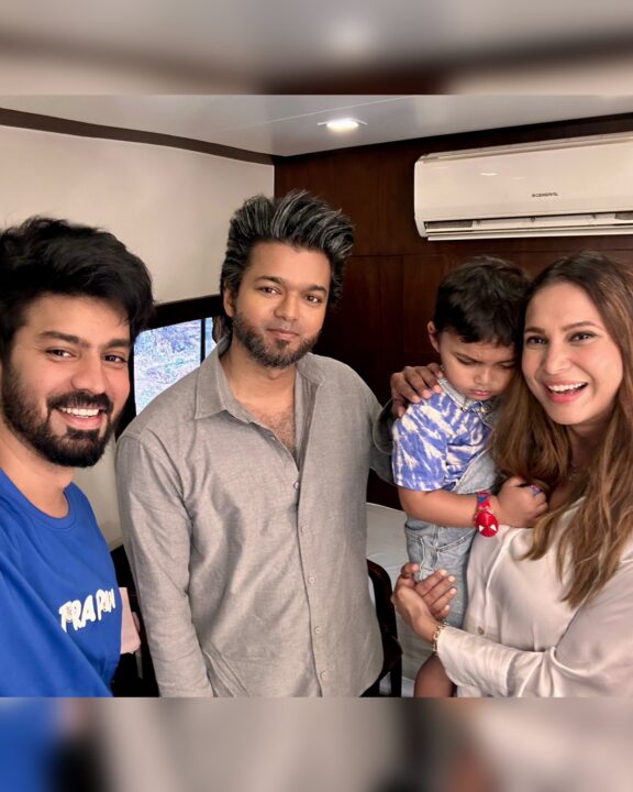 பலரும் பார்த்திராத நடிகர் விஜயின் புதிய கெட்டப்..! வைரலாகும் புகைப்படங்கள்..! 3