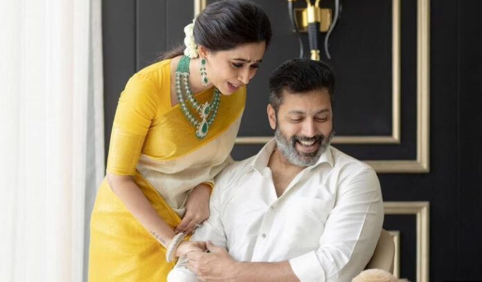 என்ன செலவு செஞ்சாலும் கேள்வி கேட்பா..! வீடியோ கால் பண்ணி பிரச்சனை பண்ணுறா..! Aarthi குறித்து பேசிய நடிகர் JayamRavi..! 3