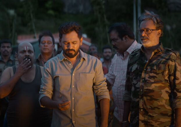 வெளியாகியது கடைசி உலக போர் படத்தில் இருந்து உன்கிட்ட சொல்ல வீடியோ பாடல்..! 3