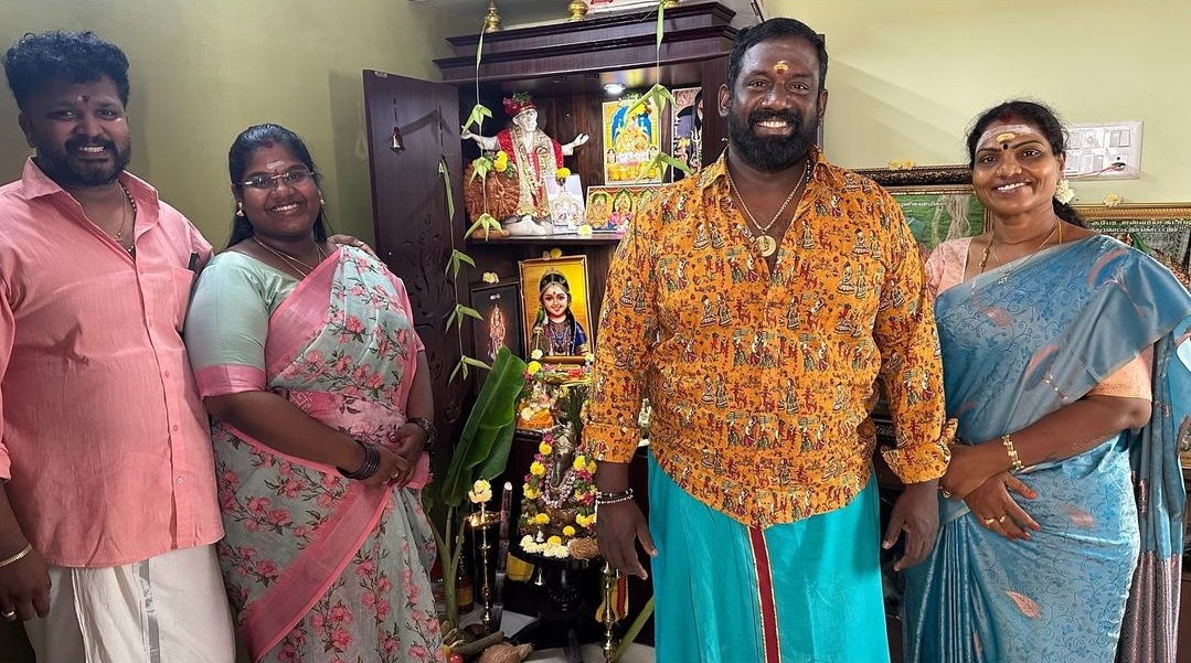 மகள் மருமகன் என குடும்பத்துடன் விநாயகர் சதுர்த்தியை கொண்டாடிய நடிகர் ரோபோ சங்கர்..! 3