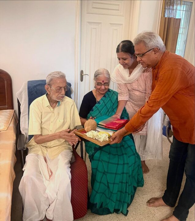 அப்பா அம்மாவின் 70வது திருமண நாள்..! கோலாகலமாக கொண்டாடிய மகள் சுஹாசினி மணிரத்தினம்..! 5