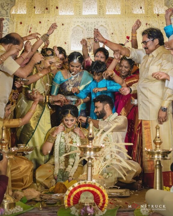 இன்று கோலாகலமாக நடைபெற்ற நடிகை Megha Aakash திருமணம்..! வைரலாகும் திருமண புகைப்படங்கள்...! 5