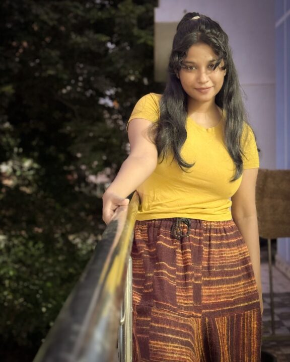 போட்டோஷூட்டில் கலக்கும் சுந்தரி சீரியல் நடிகை Gabi..! வெறித்தனமாக வெளியாகிய புகைப்படங்கள்..! 3