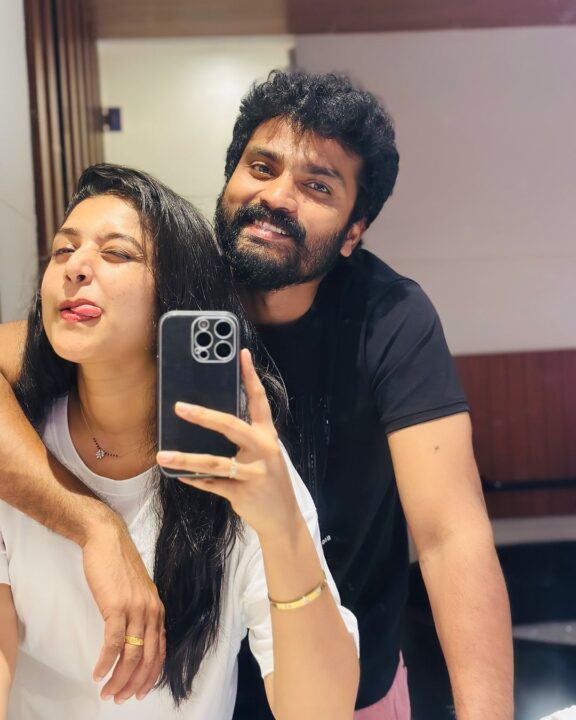 செம்ம கியூட்டான ரொமேன்டிக் புகைப்படங்களை வெளியிட்ட சித்து மற்றும் ஸ்ரேயா..! 5