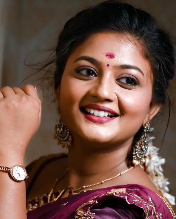 விளக்கு பூஜையில் கலந்துகொண்ட சிறகடிக்க சீரியல் நாயகி மீனா..! செம்ம கியூட்டான புகைப்படங்கள்..! 5