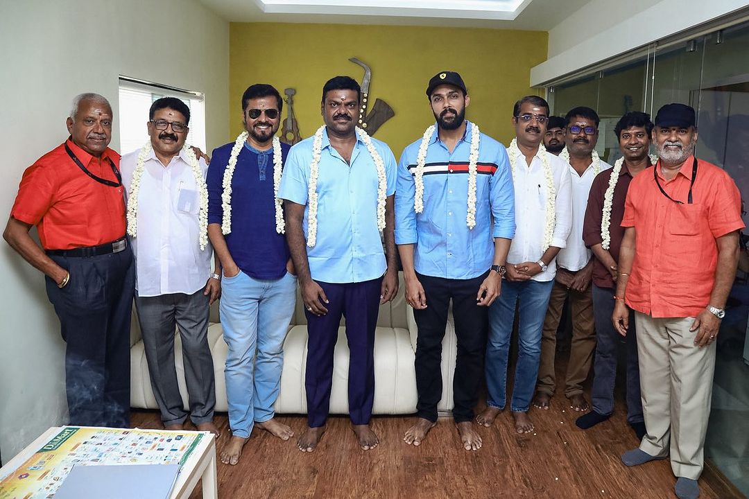 தொடங்கியது விடாமுயற்சி படத்தின் டப்பிங் பணிகள்..! வெளியாகிய புகைப்படங்கள்..! 3