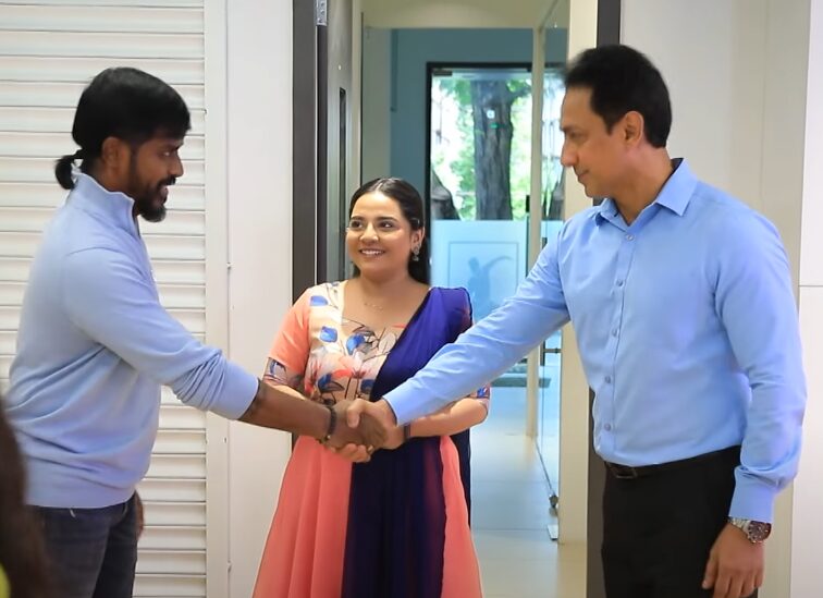 மகளை நடனப்பள்ளியில் சேர்த்து விட்ட கோபி..! நீங்க தான் பெஸ்ட் அப்பா என கோபியை புகழ்ந்த இனியா..! பாக்கியலட்சுமி ப்ரோமோ..! 3