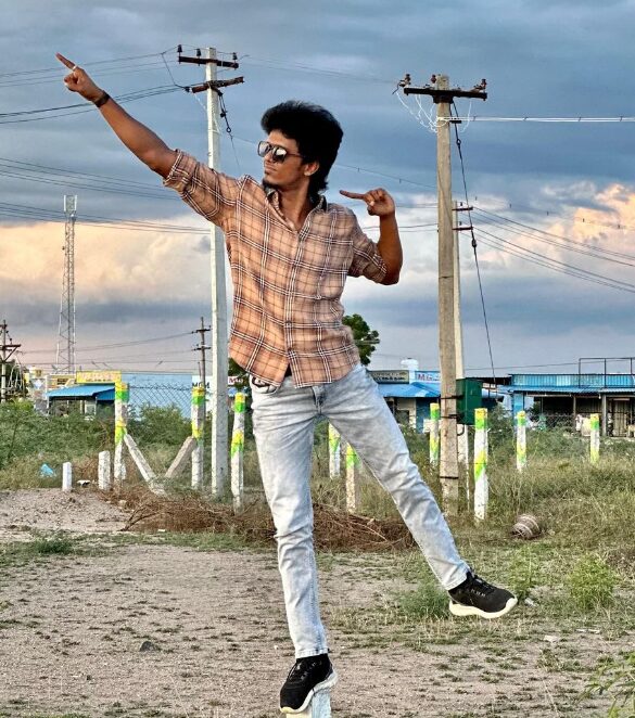 வயதான பெண்ணுக்கு கடை வைத்து கொடுத்த KPY பாலா..! பாலாவின் சேவையை பார்த்த ரசிகர்கள் பாராட்டு..! 3