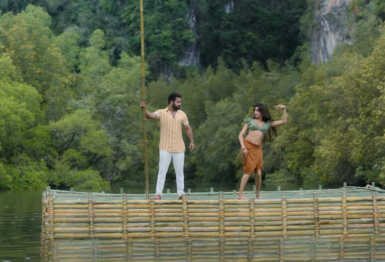 ஜூனியர் NTR உடன் செம்ம ரொமேன்டிக் ஆக நடனமாடும் ஜான்வி கபூர்..! வெளியானது சுத்தமல்லி வீடியோ பாடல் ..! 3