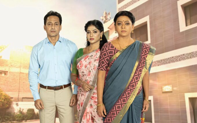 ஈஸ்வரியை அடுப்பு பற்ற வைக்க அழைக்கும் பாக்கியா..! வந்த இடத்தில் நடக்கும் அசம்பாவிதம்..! பாக்கியலட்சுமி ப்ரோமோ இதோ..! 3