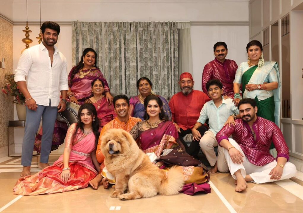 பேரன் பேத்திகளுடன் தீபாவளி பண்டிகையை கொண்டாடிய நடிகர் விஜயகுமார்..! 5