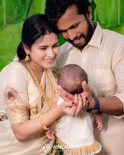 மகளுக்கு பெயர் சூட்டு விழா நடத்திய பாக்கியலட்சுமி சீரியல் நடிகை ரித்திகா..! வெளியான அழகிய புகைப்படங்கள்..! 5