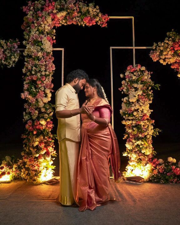கோலாகலமாக பிக் பாஸ் விக்ரமனுக்கு நடைபெற்ற திருமணம்..! வைரலாகும் புகைப்படங்கள்..! 3
