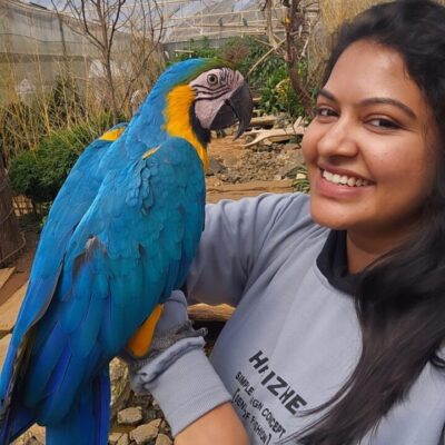 பறவைகளை கொஞ்சி விளையாடிய சரவணன் மீனாட்சி சீரியல் நடிகை ரட்சிதா மஹாலக்ஷ்மி..! 11