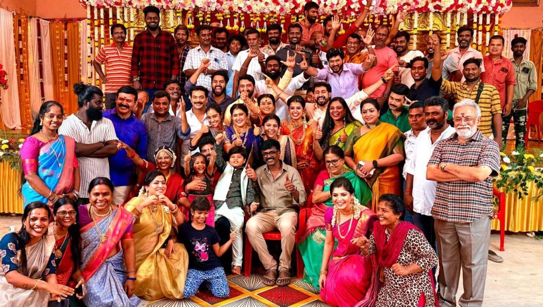 முடிவுக்கு வந்த சுந்தரி சீரியல்..! வெளியான கடைசி நாள் ஷூட்டிங் ஸ்பாட் புகைப்படங்கள்...! 5