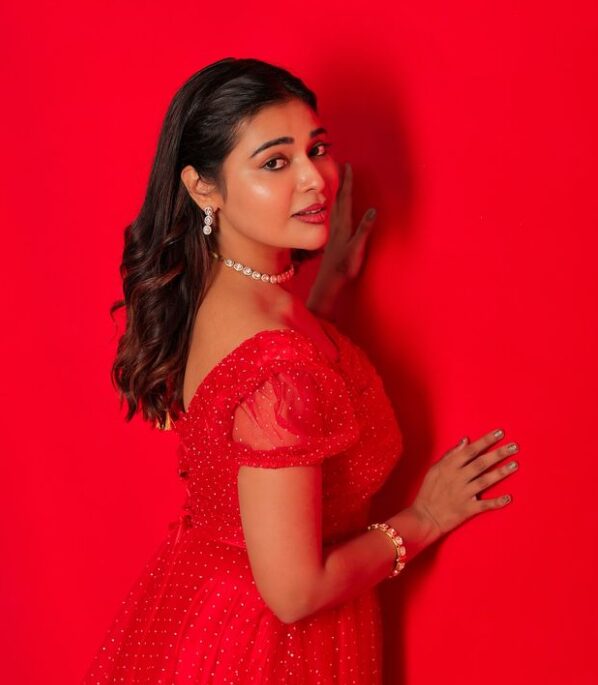 விஜய் சேதுபதி ரொம்ப அசிங்கப்படுத்துகிறார்..! வெளியேறிய போட்டியாளர் புகார்..! 3