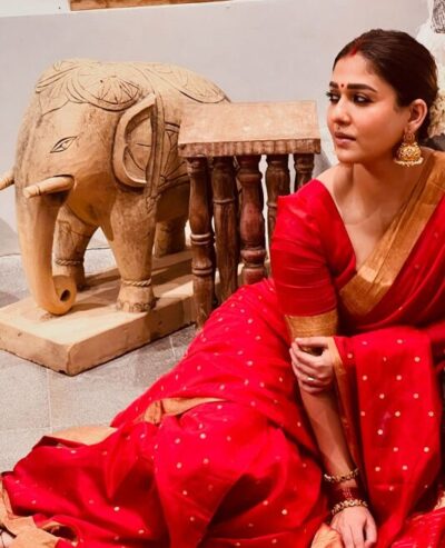 பயந்து பயந்து பட்டாசு வைத்த நடிகை நயன்தாரா..! வெளியான செம்ம கியூட்டான வீடியோ..! 3