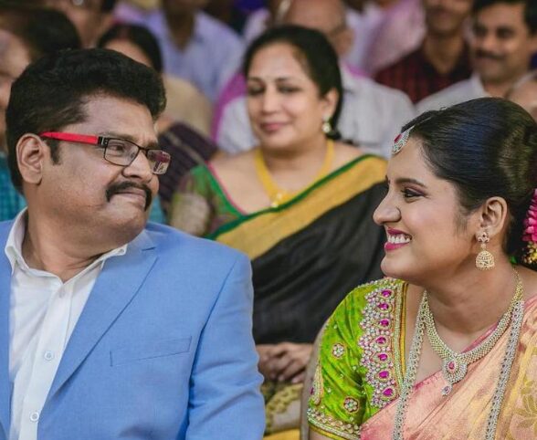 குடும்பத்துடன் குத்தாட்டம் போட்ட இயக்குனர் கே எஸ் ரவிக்குமார்..! வேறே லெவெலில் வைரலாகும் வீடியோ..! 3