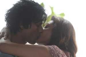 Kajal-Aggarwals-smoking-hot-on-screen-kiss