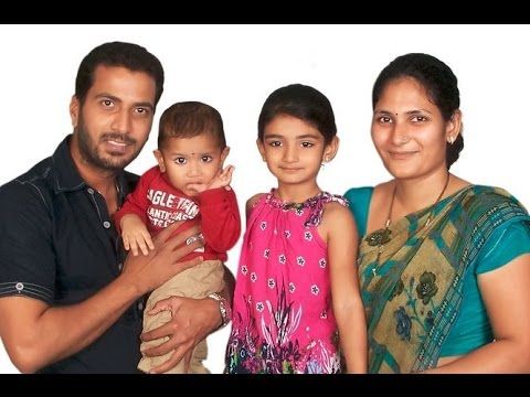 Jithan Ramesh family Picture