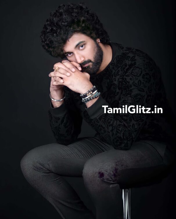 Bigg Boss Tamil Vote for Niroop Nandhakumar Bigg Boss Tamil Vote for Niroop Nandhakumar