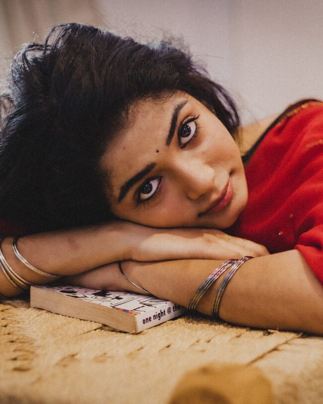 Viyana Bigg Boss Tamil 9 Contestant Viyana Bigg Boss Tamil 9 Contestant