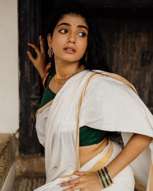 Viyana Bigg Boss Tamil 9 Contestant Viyana Bigg Boss Tamil 9 Contestant